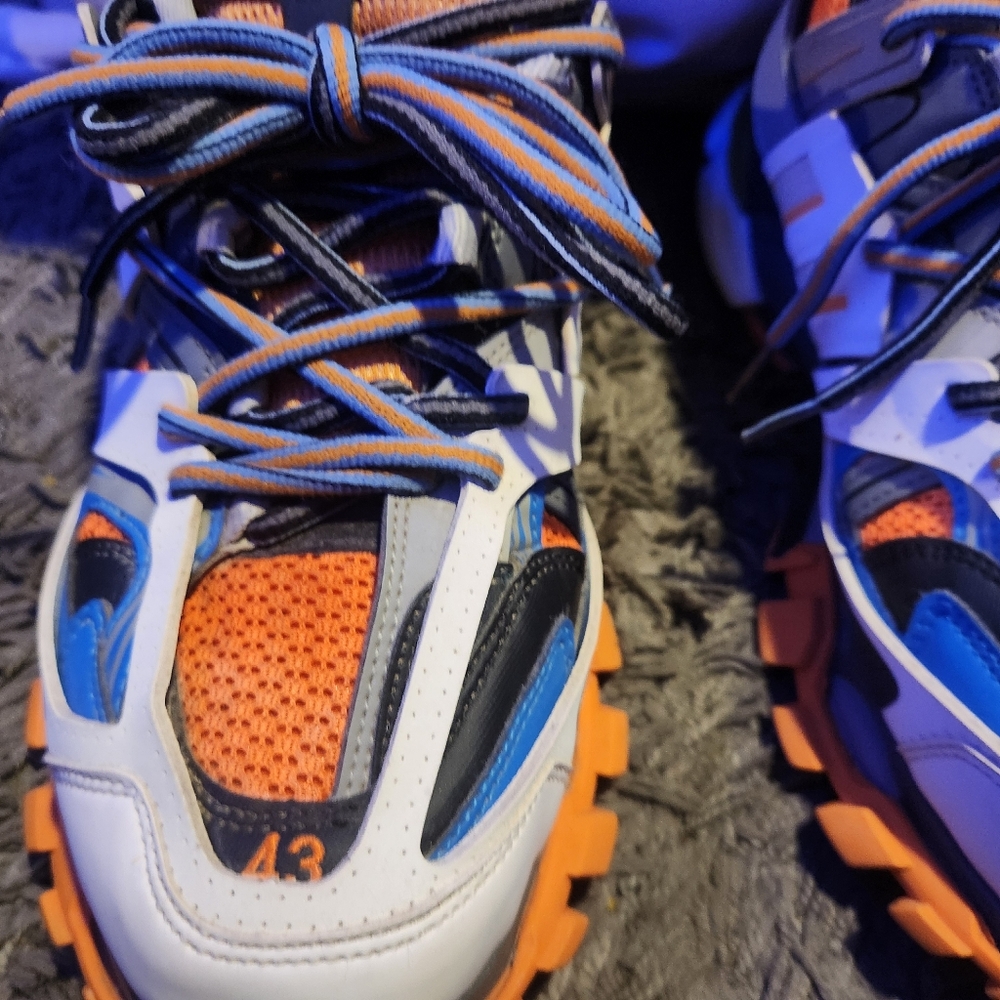 Size 43 Balenciaga orange and blue tracks